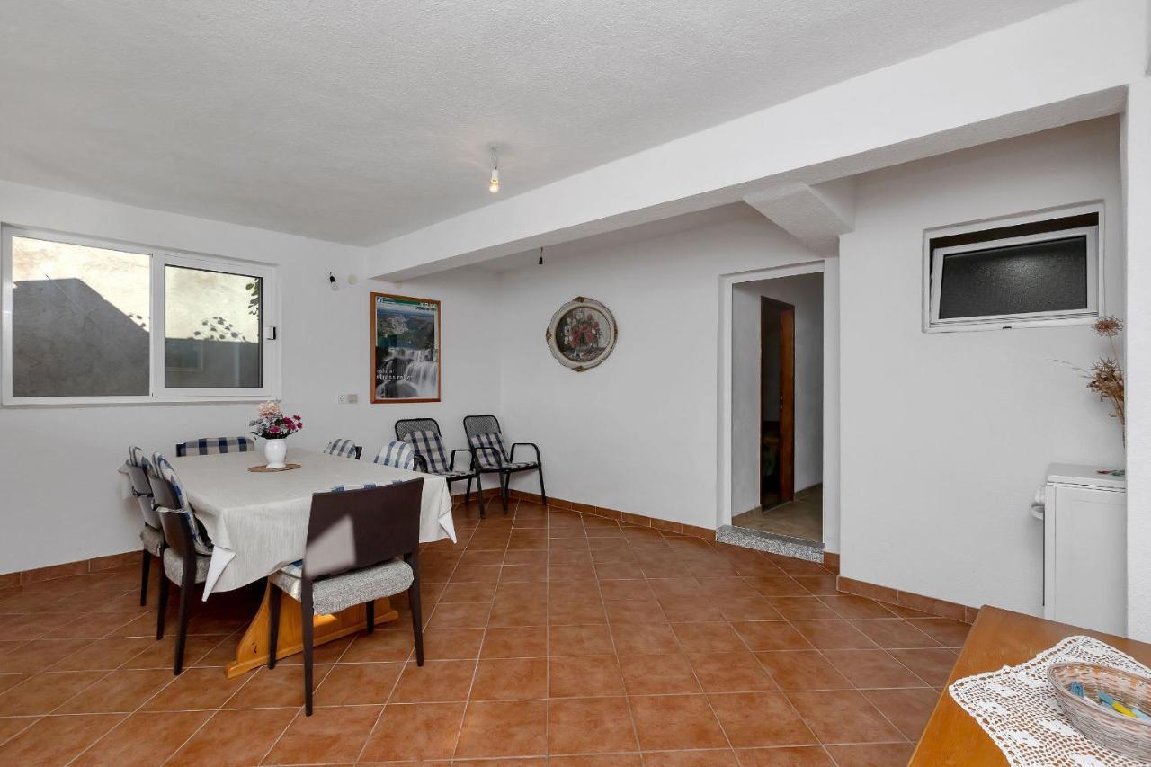 Apartments Milivoj Bogomolje Bagian luar foto