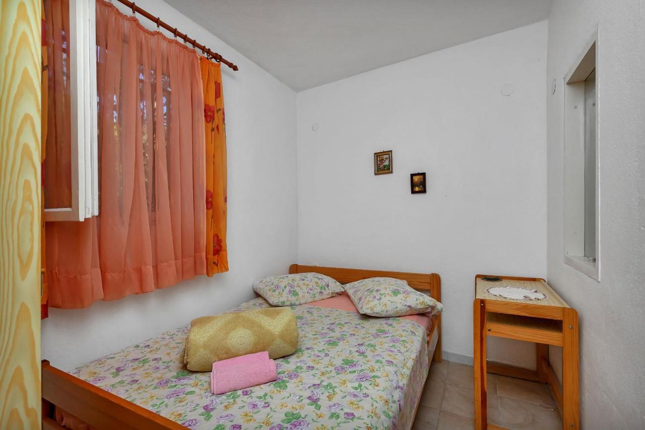 Apartments Milivoj Bogomolje Bagian luar foto