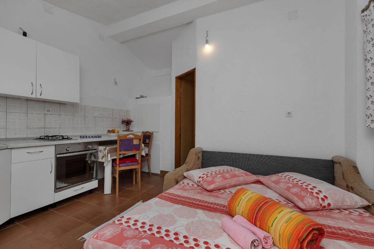 Apartments Milivoj Bogomolje Bagian luar foto